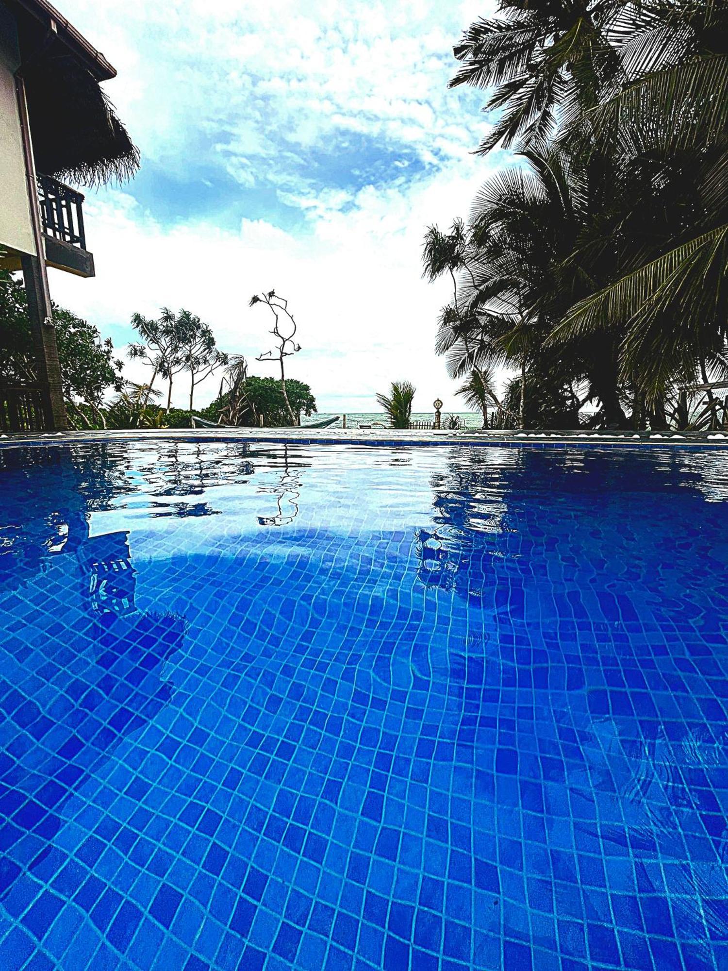 Blue Ocean Resort Netolpitiya Luaran gambar