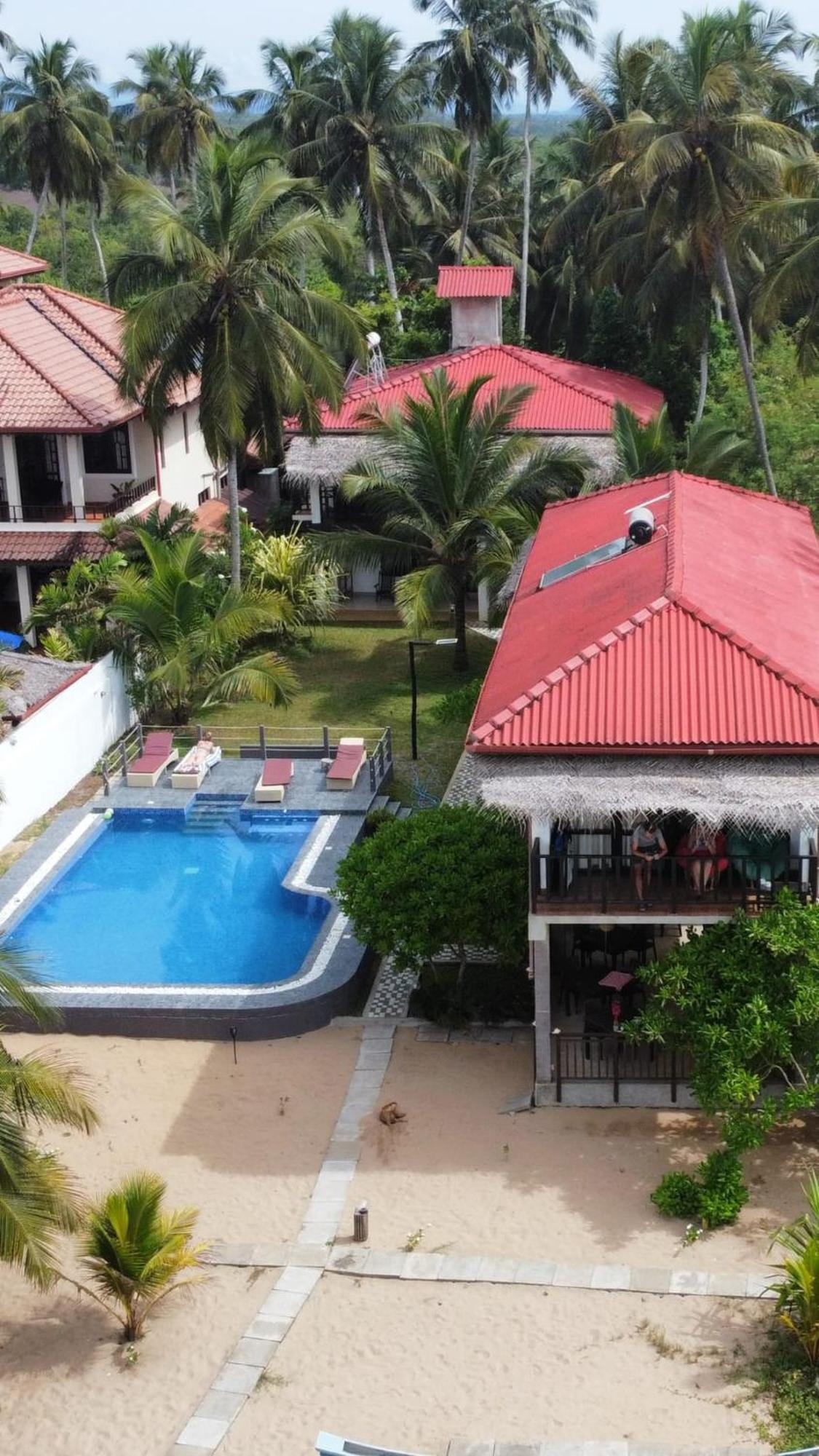 Blue Ocean Resort Netolpitiya Luaran gambar